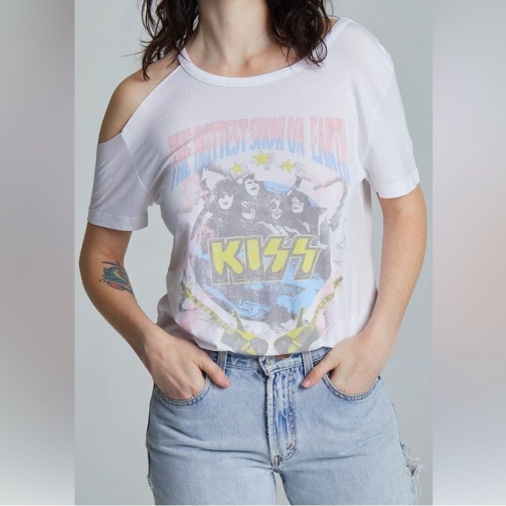 Recycled Karma x KISS Hottest Show On Earth Cold Shoulder Graphic Tee | Size Med - Picture 3 of 10